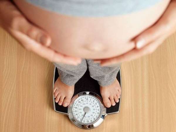 Kiểm soát cân nặng giúp làm sao để không bị rạn da khi mang thai
